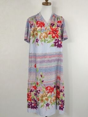 Vintage 70s Ms Claires Purple Floral Plus Size Midi Dress Summer